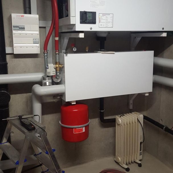 Heizungsystem - PENIDE Wärmepumpen und Kühlanlagen GmbH in Boswil